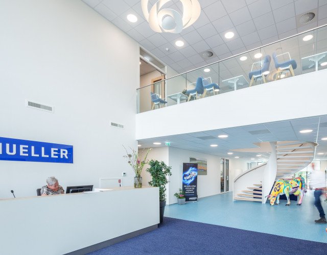 Nieuwe huisvesting Mueller Groenlo entree ontwerp Heembouw Architecten gerealiseerd door Heembouw
