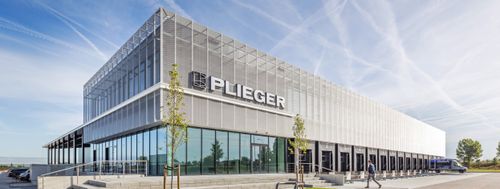 Nieuw Distributiecentrum met kantoor Plieger Amstelveen