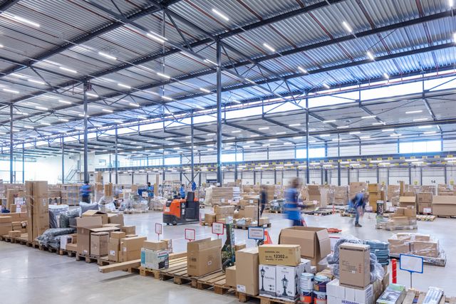 Modern distributiecentrum voor warehousing en/of e-commerce