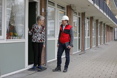 Bewoners Reigerlaan blij met hun verduurzaamde appartement