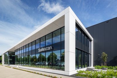 exterieur kantoor safescan zoetermeer ontwerp Heembouw Architecten