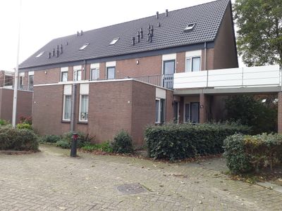 verbeteronderhoud aan 56 woningen aan de Meidoornrode en Bloemenschans in Voorhout