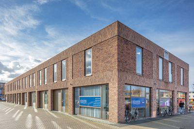 Bedrijvencomplex met 12 units Zoetermeer