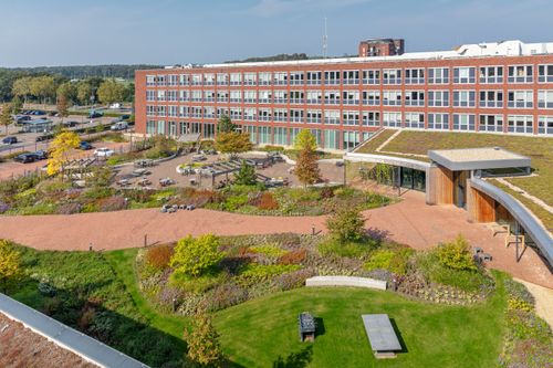 Heembouw renoveert en verduurzaamt hoofdkantoor Lidl