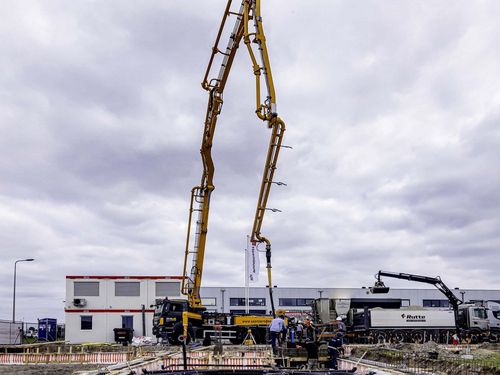 Heembouw Kantoren heeft wereldprimeur met toepassing circulair cement "freement" eigen huisvesting